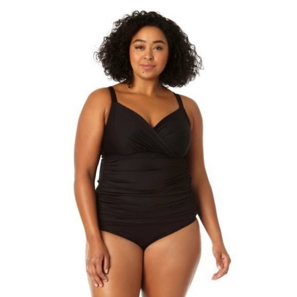 Anne Cole Women's Twist Front Underwire Shirred Tankini Swim Top Black Swimsuit - Picture 1 of 10